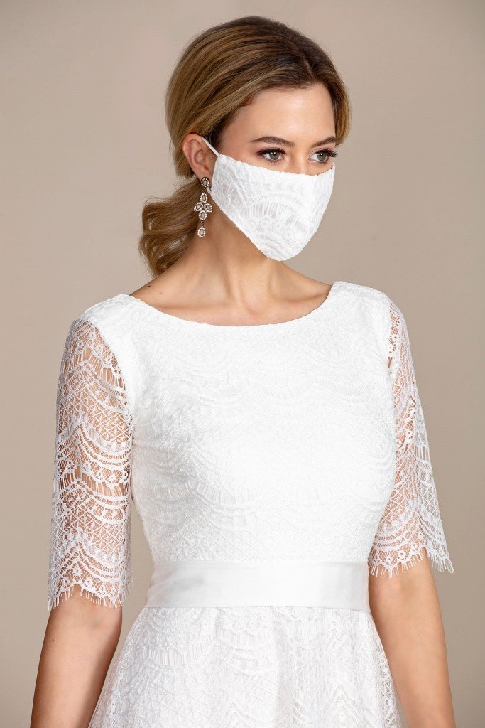 Munmask med spets från Tiffany Rose (Verona)