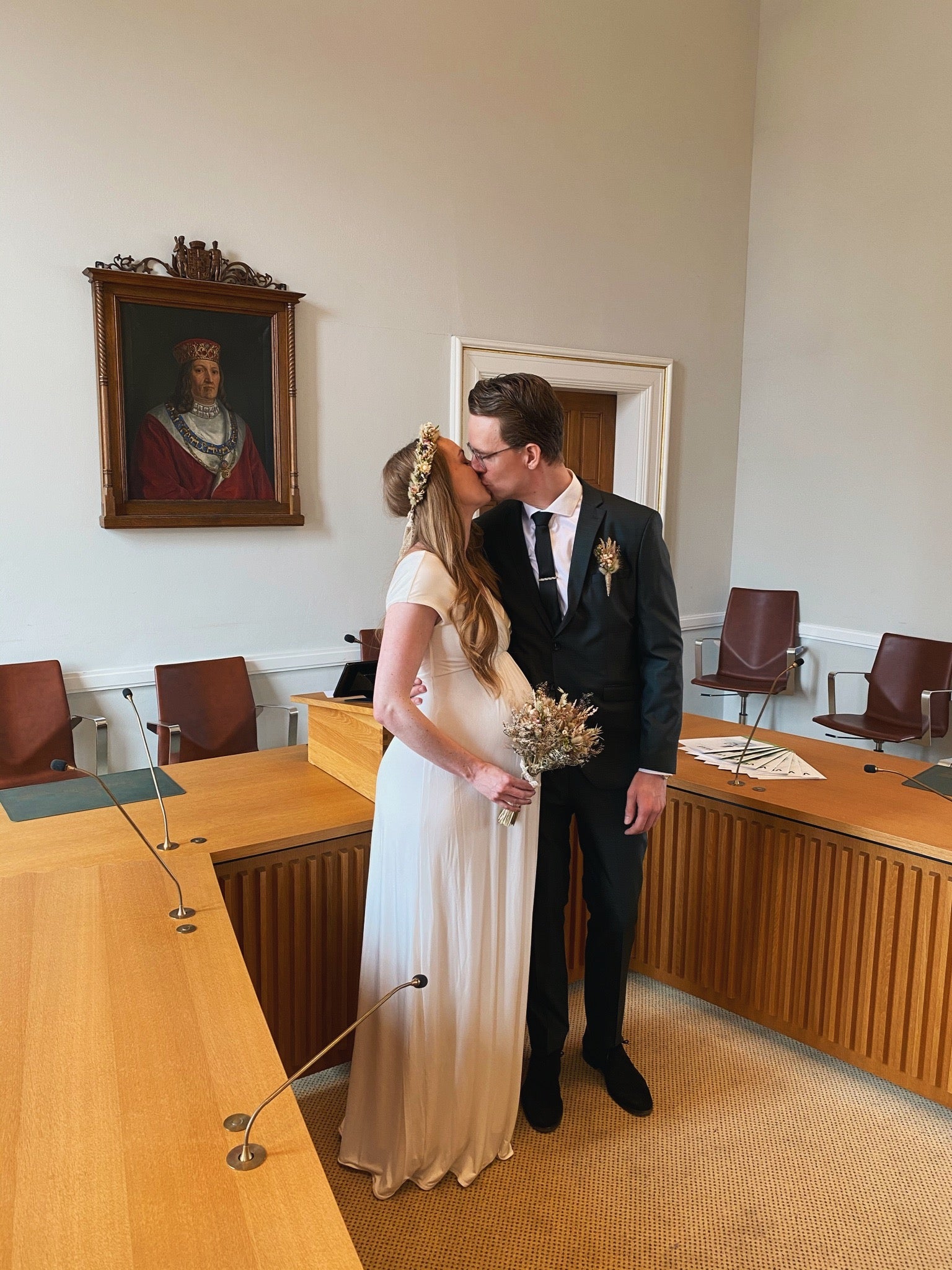 Expectations brud: En mirakel-baby og et intimt bryllup